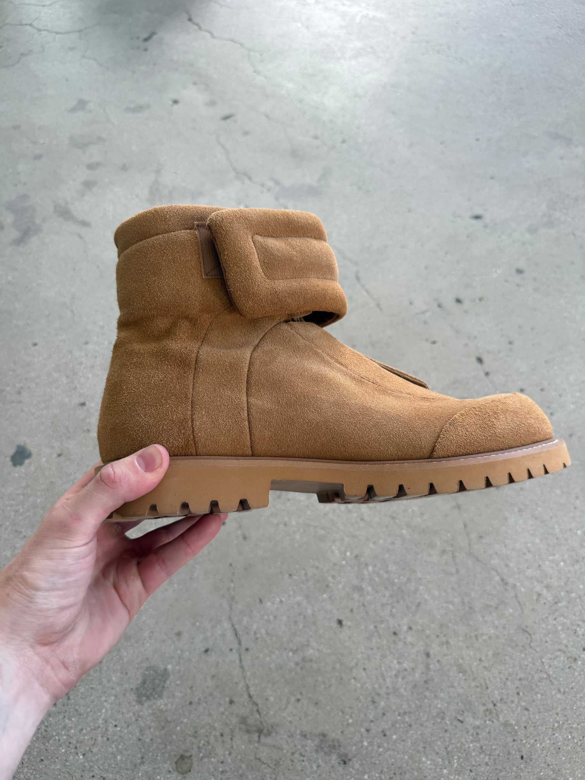 FUTURE BOOT — CLASSIC