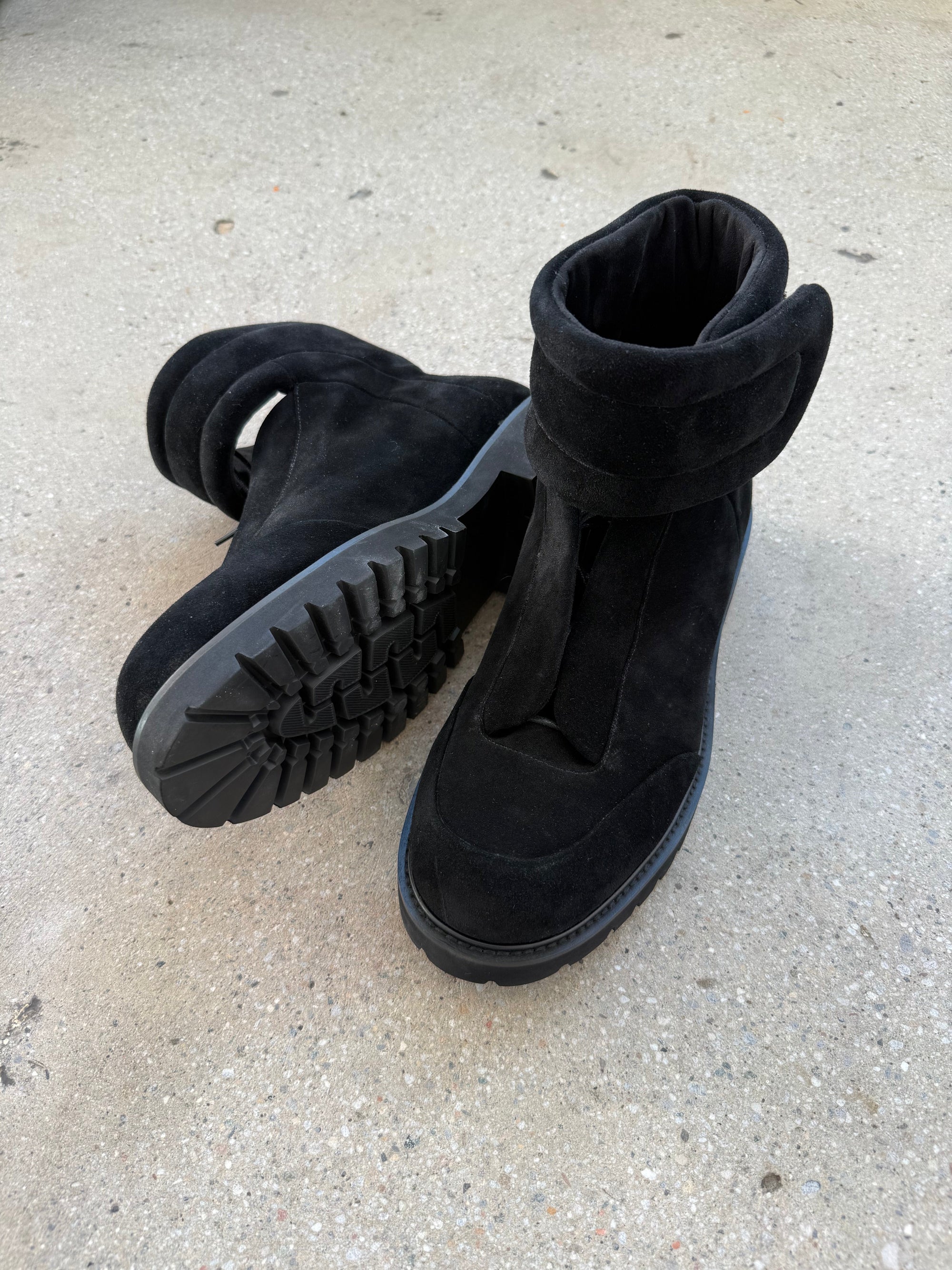 FUTURE BOOT — ONYX BLACK