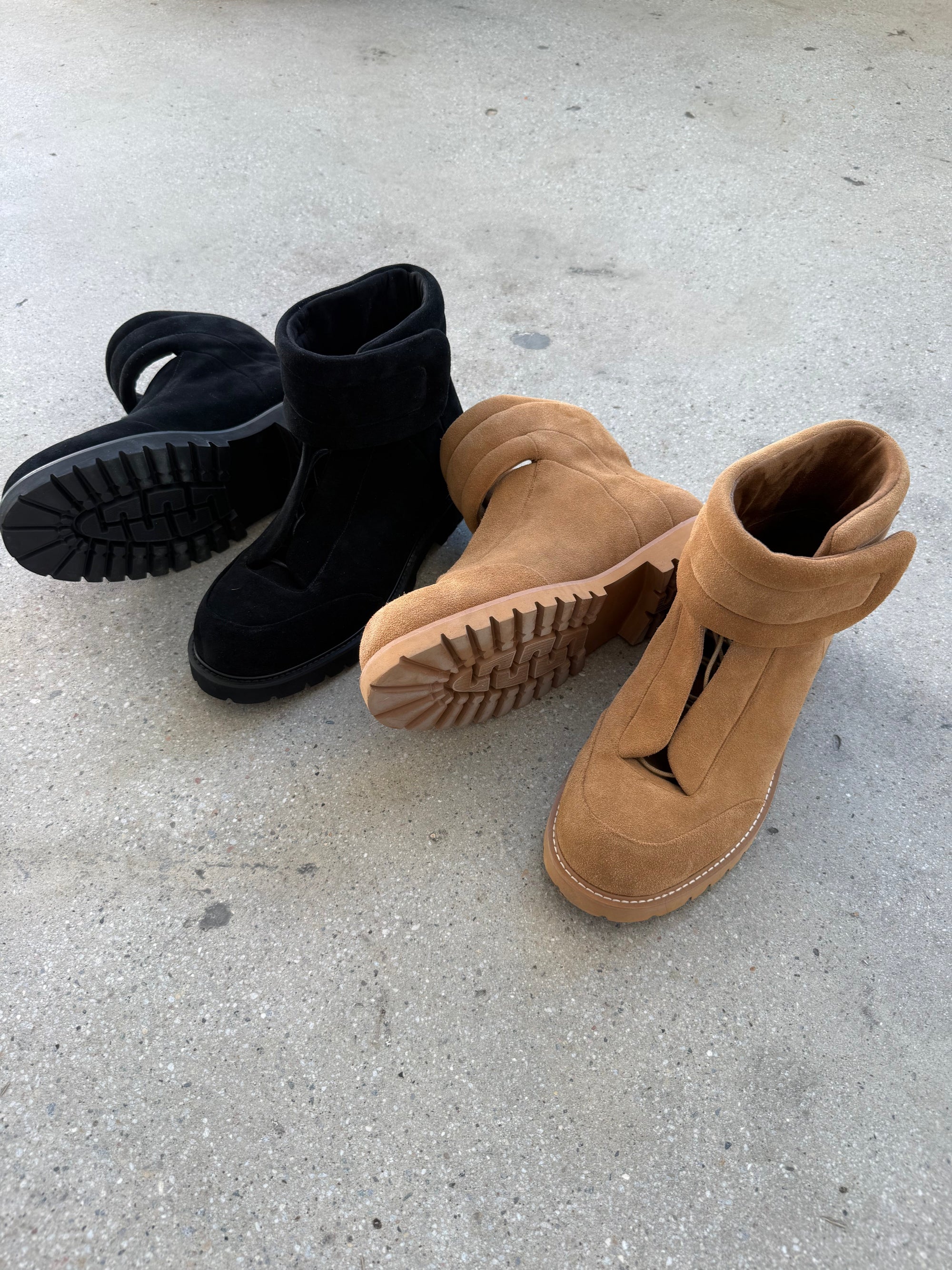 FUTURE BOOT — ONYX BLACK